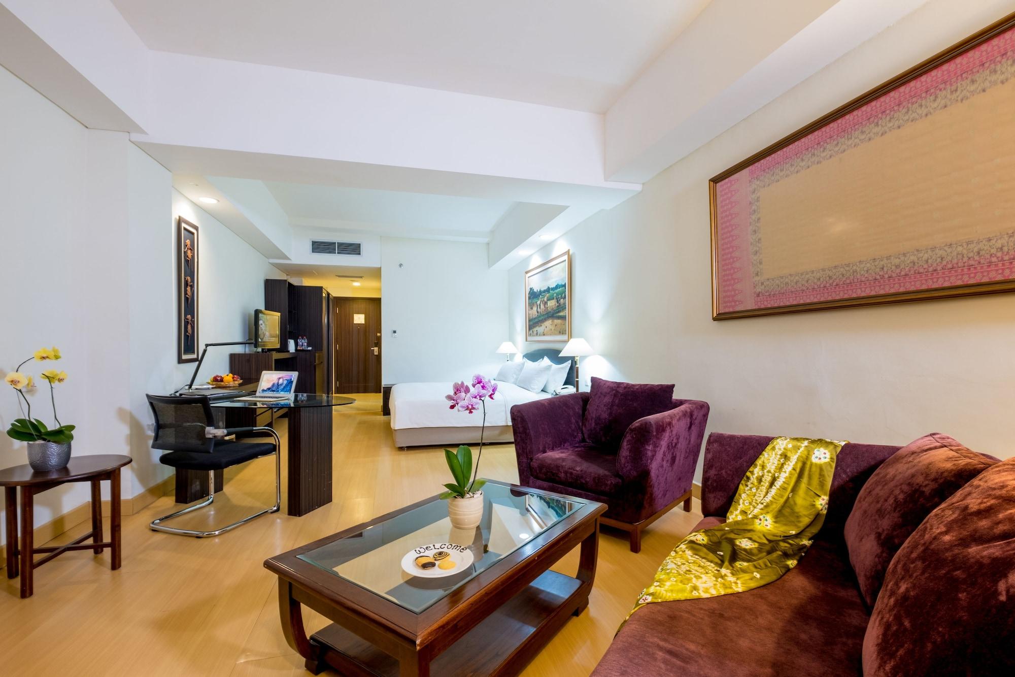 Sintesa Peninsula Hotel Palembang Exterior foto
